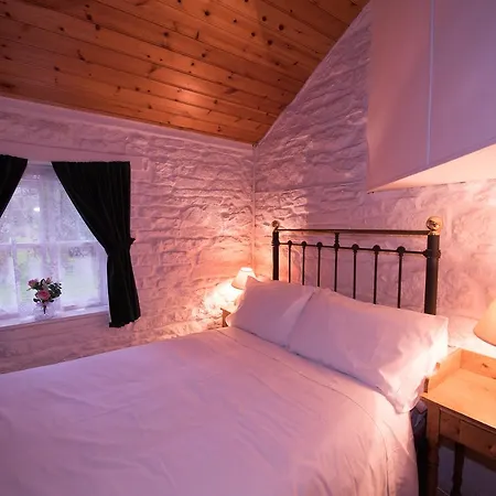 Railway Crossing * Murlas Bridge