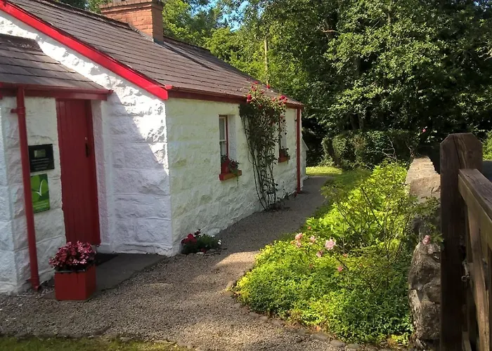Railway Crossing Casa vacanze Murlas Bridge